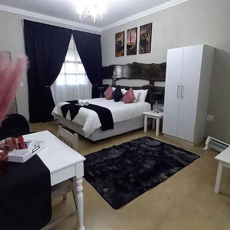 Deo Resta Guest Lodge Piet Retief Exterior photo