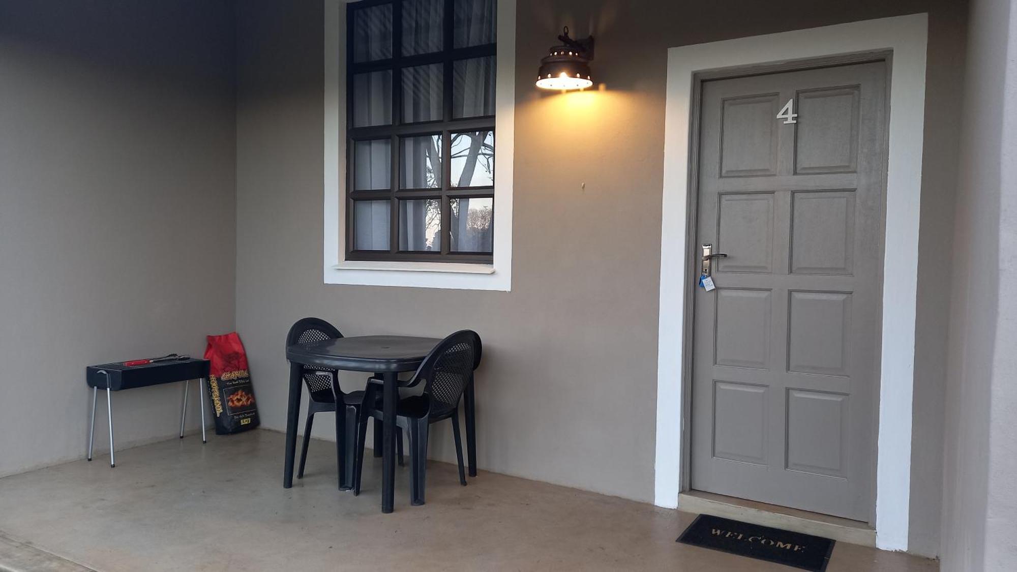 Deo Resta Guest Lodge Piet Retief Exterior photo